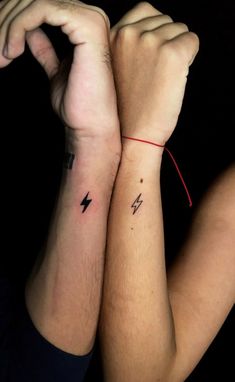 lightning couple tattoo Tattoo Ideas Men And Women, Matching Finger Tattoos Brother And Sister, Boy Girl Matching Tattoos, Tiny Matching Tattoos Brother Sister, Matching Tattoos For Boy And Girl, Bestie Tattoos Boy And Girl, Small Boy Tattoos, Girl And Guy Best Friend Tattoos, Bestfriend Tattoo For Boy And Girl