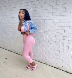 Baddie Pink Outfits, Chilled Outfits, Bad Gal, Model Outfits, Instagram Model, Baddie Hairstyles