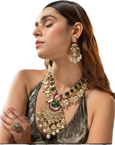 Jewelry Portfolio, Indian Jewelry Earrings, Modern Gold Jewelry, Mehndi Designs Front Hand, Kundan Jewelry, Asian Jewelry, Diamond Necklace Designs, Indian Bridal Fashion