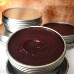 Diy Shea Butter, Lipstick Making, Diy Blush, Diy Natural Makeup, Diy Makeup Recipe, Making Cosmetics, Diy Mascara, Makeup Recipes