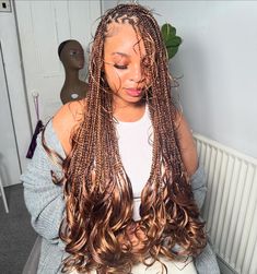 French curls with zoe effect for the win 😍 definitely one of the must try hairstyles for the summer. #frenchcurlsbraidinghair… | Instagram Zoe Braids, Hairstyles For The Summer, Dream Haircut, French Curl Braids, Curl Braids, French Curl, Try On Hairstyles, Boho Layering