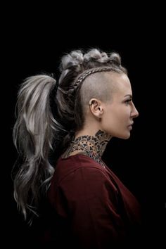 Viking Hair Braids Women, Female Viking Braids, Viking Braids Undercut, Viking Hair Shaved Sides, Short Viking Hair, Female Warrior Hairstyles, Viking Undercut Women, Viking Mohawk Woman, Viking Hair Shaved Sides Women