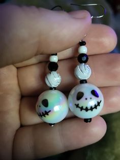 Skeleton drop earrings with black and white beads, Perfect for halloween Homemade Halloween Earrings, Halloween Earrings Beaded, Homemade Halloween, Handmade Earrings Beaded, Earrings Beaded, Halloween Earrings, Halloween Jewelry, Holiday Jewelry, White Beads