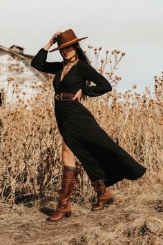 Country Chic Outfits, Look Hippie Chic, Western Photo, Stile Boho Chic, Look Boho Chic, Mode Hippie, Western Style Outfits, Western Outfits Women