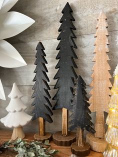 The black wood trees – La Belle Vie Home Decor Small Wood Christmas Decorations, Wood Trees Diy Rustic, Black N White Christmas Decor, Little Houses Decor, Black And Wood Christmas Decor, Rustic Wood Trees, Rustic Wooden Christmas Decor, Mini Wood Christmas Trees, Large Wooden Christmas Trees