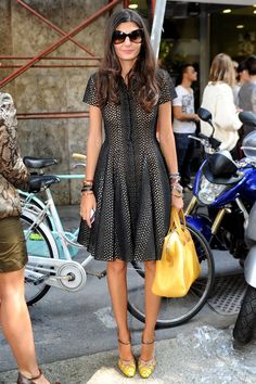 Yellow Purse Outfit, Jessica Hart, Jeanne Damas, Street Style Shoes