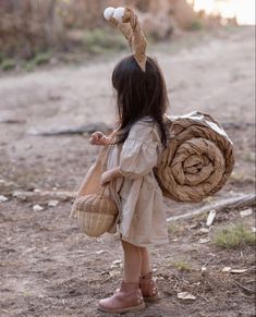 Natural Halloween Costumes, Toddler Mushroom Costume, Couple Costumes With Baby, Woodland Creatures Costume, Woodland Family Costumes, Snail Costume For Kids, Baby Mushroom Costume, Baby Snail Costume, Snail Halloween Costume