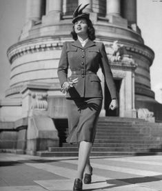 Fashion 40s, 1940s Suit, 1940s Woman, Vintage Suits