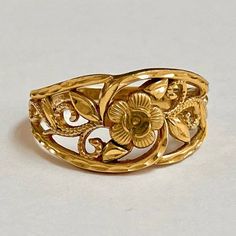 Latest Gold Ring Designs, Beautiful Gold Rings, Antique Gold Rings, Gold Finger Rings, Gold Jewels Design, Gold Bridal Jewellery Sets