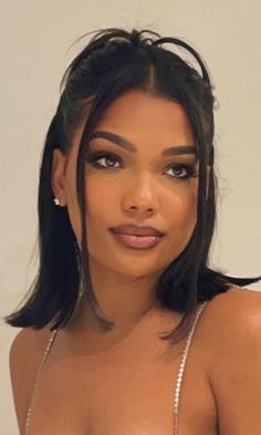 Straight Hairstyles Curls, Haircut Inspiration Shoulder Length, Selfie Angles For Round Face, Formal Updo Black Women, Side Part Silk Press Natural Hair Short, Best Hairstyles For Oval Face Shape Black Women, Asian Short Hair Straight, Oval Face Black Women, Natural Hair Styles Type 4