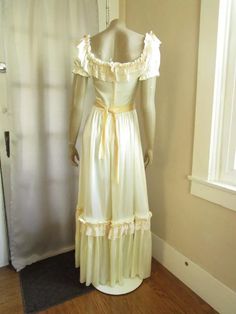 Vintage 70s Satin Cream Maiden Dress Bridal Cotillion Elopment Gunne Prairie | eBay Maiden Dress, Prairie Dress, Brands Outlet, Vintage 70s, Bridal Dresses, Dresser, Dress Outfits, Satin, Women Accessories