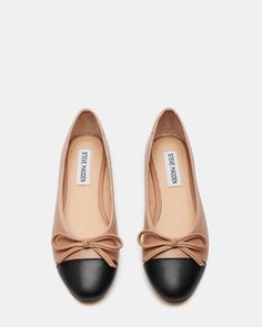 Basic Flats For Women, Steve Madden Ellison, Classy Flats For Women, Two Toned Ballet Flats Outfits, Two Tone Ballet Flats, Flats Shoes Aesthetic, Cognac Flats Outfit, Women’s Flats, Cute Flats Shoes For Women