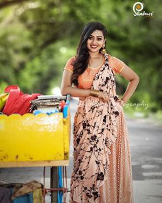 Half Saree Lehenga, Photoshoot Pics, Frock Dress, Saree Lehenga, Bridal Photoshoot, Malayalam Actress, Indian Models