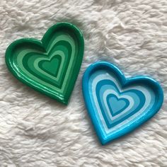 Clay art green and blue clay tray Jewelry Clay Tray, Flat Clay Art, Jewellery Tray Clay, Clay Jewelry Holders, Ceramic Hearts Ideas, Clay Tray Diy, Jewelry Tray Clay