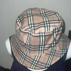 Nwot Reversible Bucket Hat Burberry Style Tan Check Plaid /Khaki Sunhat Cap Brown One Size Bucket Sun Hat, Brown One Size Bucket Hat, Beige Bucket Hat For Everyday, Casual Cream Bucket Hat For Outdoor, Reversible One Size Bucket Hat, Brown Reversible Bucket Hat, Reversible Brown Bucket Hat, Brown Reversible Bucket Hat With Curved Brim, Trendy Brown Bucket Hat With Curved Brim