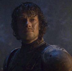 the game of thrones character is shown in this tweet, which features an image of jon's face