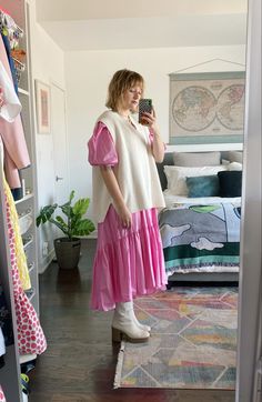 Colorful Modern Outfits, Whimsical Street Style, Winter Dress Layering, Layering Dresses For Winter, Pink And Cream Outfit, Cream Accessories, Pink Tent, Spring Layers, Tent Dress