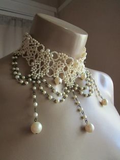 Vintage Gothic Costume Beaded Pearl Choker Necklace Character Victorian | eBay Victorian Era Necklace, Victorian Gothic Wedding, Victorian Gothic Jewelry, Victorian Choker, Wedding October, Diy Choker, Victorian Accessories, Gothic Costume, Gothic Choker