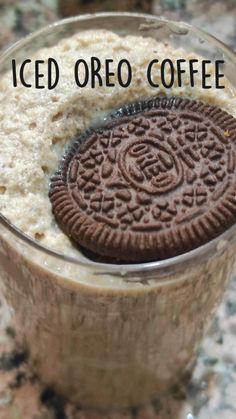 Easy Homemade Drinks, Oreo Coffee, Oreo Smoothie, Soft Drinks Recipes, Hebbars Kitchen, Oreo Shake, Cold Coffee Recipes, Chocolate Dishes, Spicy Snacks Recipes