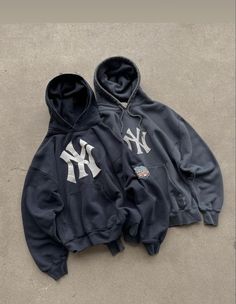 Yankees hoodie Easy 30 day return policy Yankees Hoodie, Populaire Outfits, Last Ride, Fits Clothes, Vintage Hoodies, Fall Fits, Winter Fits, Mein Style, Hoodie Outfit