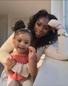 Mom Life Pictures, Mom Aesthetic Life, Black Family Goals, Black Mom And Daughter, Mommy Daughter Pictures, Future Parents, Mommy And Baby Pictures, Mom Goals