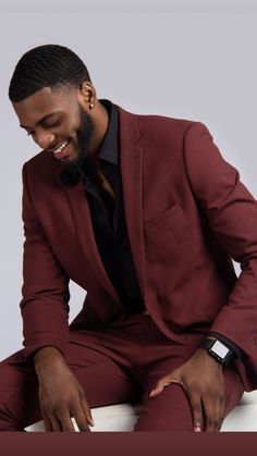 Senior Prom Men Outfit, Grad Suits, Mens Christmas Party Outfit, Black Men Suits, Dashiki For Men, Gentleman Outfit, To Start A Conversation, Dark Skin Men, Pants Outfit Men