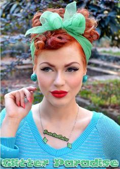 Vintage Hairdos, Cabelo Pin Up, Thomas Party, 50s Hairstyles, Pin Up Looks, Rockabilly Hair, 50's Style, Pin Curls, Pin Up Hair