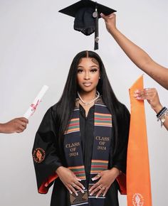 College Graduation Photoshoot Ideas, Graduation Outfit College, Graduation Photoshoot Ideas, Graduation Photo Shoot