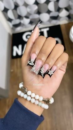 Romantic Nail Art, Junk Nails, Acrylic Toe Nails, Acrylic Nail Set, Nails Coffin Short, Duck Nails, Hard Nails, Girly Acrylic, Colored Acrylic Nails