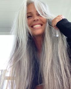 Annika Von Holdt Style, Annika Von Holdt, Grey Hair Don't Care, Silver Strand, Grey Fox, Phone Call, Hello Beautiful, Grey Hair, Healthy Hair