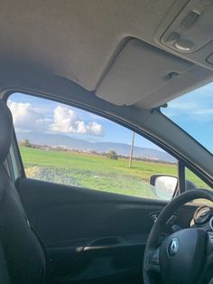 #countryside #village #renault #renaultsport #cars #carspotting #carstagram #carsofinstagram #driving #driveway #drive #naturelovers #sky #green #france #algeria #farmhouse #farm #farming