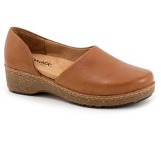 Add sleek style to your steps with these comfy cutout clogs that finish any look with modern sophistication. From Softwalk. Leather Shoes, Clogs, Leather Shoes For Women Fashion, Leather Shoes For Women, Sleek Style, Sleek Fashion, Shoes For Women, Cow Leather, Women Fashion