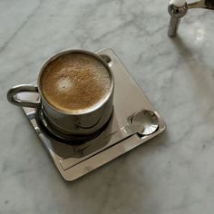 45201823236322 Coffee Cup Table, Aesthetic Coffee Mugs, Scottish Coffee, Wishlist Aesthetic, 70s Bedroom, Coffee Cups Unique, Gold Mug, Creative Prompts, Stainless Steel Coffee Mugs