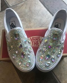 White Slip On Vans, Bling Ideas, Slip On Vans