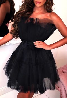 Make jaws drop in this stunning black tulle mini dress! Shop with UK Next Day Delivery at PB! Puffy Tulle Dress, Sleeveless Ball Gown, Layered Tulle Dress, Beautiful Ball Gowns, Mesh Party Dress, Tulle Party Dress, Dress Layered, Bow Tie Dress, Knot Dress