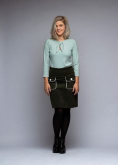 The straight, knee-length skirt with pleat and high, wide waistband made of gray pinstripe tweed is not only comfortable to wear, but also conjures up a wonderful figure.  The extra wide belt pockets on the waistband give the otherwise classic looking skirt its casual look. Optional order with or without the transparent/black belt.  Sizing: BU/TU/HU(+-2cm)  34(XS) 86/66/86  36(S) 90/70/90  38(M) 94/74/94  40(L) 98/78/98  42(XL) 102/82/102  44(XXL) 106/86/106  Total length 34-38 : 50cm Total length 40-44 : 52cm We are also happy to manufacture according to measurements.  Material&Care:  Wool blend: 30%Wool, 70%Polyester  Wool cold Weiberstyle stands for real handwork made in Austria. Each piece is designed with a lot of love and joy in Styria, cut, sewn, packed and sent on the journey to yo Pinstripe Pattern, High Waist Skirt, Winter Skirt, Tweed Skirt, Lace Inset, Wide Belt, Style Expert, Knee Length Skirt, Circle Skirt