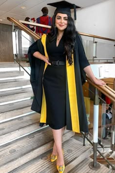 Convocation Dress Graduation, University Graduation Outfit Classy, Convocation Outfit Graduation, Graduation Outfit Ideas Plus Size, University Graduation Dresses, Graduation Outfit Ideas High School, Convocation Dress, Convocation Outfit, University Graduation Outfit