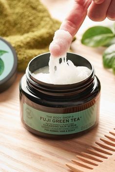 Scrub Photoshoot, Serum Packaging, Green Tea Cleanse, Hand Aesthetic, Green Tea For Hair, Body Shop Skincare, Curl Products, Using Dry Shampoo, Hair Scrub