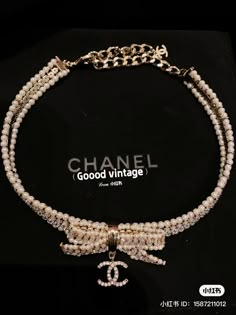 Fancy Jewelry Necklace, Chanel Necklace, Fancy Jewellery Designs, Dope Jewelry, Jewelry Design Earrings, Classy Jewelry, Expensive Jewelry, Fancy Jewellery, Jewelry Lookbook