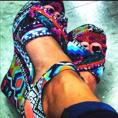 Yea please! High Hills, Mode Shoes, Ethno Style, Cute Wedges, Shoes High, Hot Shoes, Shoe Closet, Crazy Shoes