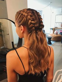 25+ Cute Back to School Hairstyles for Girls - HubPages Tennis Hairstyles, Simple Updos, Short Locks, Braids Natural, Running Hairstyles, Soccer Hairstyles, Soccer Hair, Track Hairstyles, Competition Hair