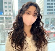 Jelly Perm Korean Hair, Korean S Perm Waves, Korea Curly Hair, Korean Hairstyle Curly Hair, Digi Perm Long Hair, Medium Hair Perm Korean, Half Perm Hair, Korea Perm Long Hair, Korean Perm Before And After