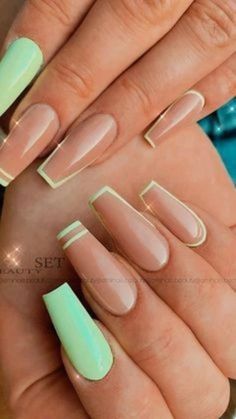 Casual Nails Acrylic Coffin, Trendy Chrome Nails 2023, Green Tip Nails Coffin, Acrylic Nails Coffin Trendy, Green Nails Ideas Coffin, Summer Nails 2023 Coffin Shape, Nail Inspo 2023 Coffin, Ambre Nails Ombre Summer, Summer Nail Inspo Coffin Long