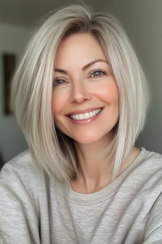 48. Pearl Blonde Bob with Soft Tapered Ends (Bob Hairstyles For Women Over 40) - Bob Hairstyles For Women Over 40 Short To Medium Hair Cuts, Medium Bobs, Wavy Bob Long, Modern Bob Haircut, Short To Medium Hair, Twisted Bangs, Modern Bob Hairstyles, Latest Bob Hairstyles, Long Layered Bob