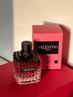 Essen, Valentino Born In Roma Intense, Valentino Perfume Woman, Born In Roma Intense, Valentino Donna Born In Roma, Valentino Perfume, Born In Roma