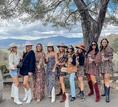 Winery Outfits Fall, Country Outfits Fall, Winery Outfit Ideas, Summer Wineries Outfit, Wine Country Outfit, Napa Outfit, Summer Western Outfits, Winery Outfit Summer, Tall Boots Outfit