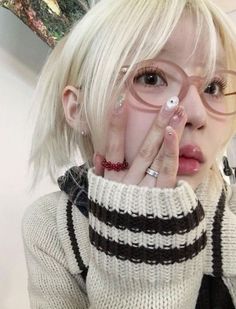 사진 촬영 포즈, Gone Girl, School Looks, Instagram Photo Inspiration, Girls Makeup, Pretty Makeup, Looks Vintage, Beauty Face