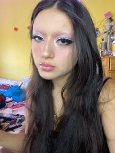 Shaved Off Eyebrow Ends, White Eyebrows Makeup, No Brows Makeup