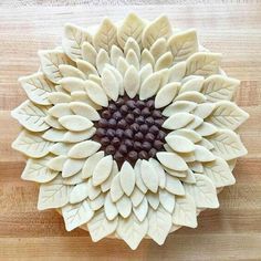 Creative Dough Decorations Beautify Delicious Pies Dough Decorations, Creative Pie Crust, Pretty Pie Crust, Beautiful Pie Crusts