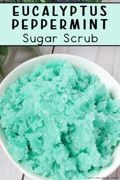 Eucalyptus Sugar Scrub Diy, Eucalyptus Body Scrub, Eucalyptus Scrub Diy, Christmas Scrubs Diy, Making Body Scrubs, Sugar Scrubs With Essential Oils, How To Make Sugar Scrub, Sugar Scrubs Recipes, Home Made Sugar Scrub